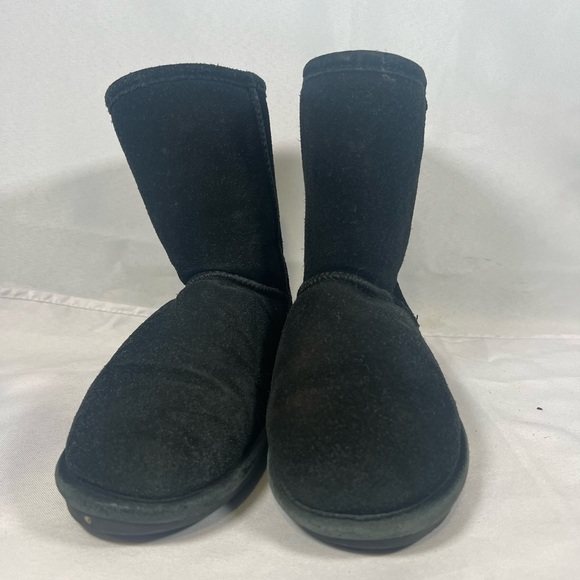 BearPaw Other - Bearpaw Emma Black Youth Suede Boots Size 4